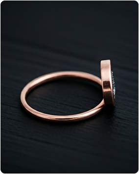 Minimalist rose gold ring